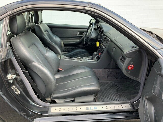 Mercedes-Benz SLK 230