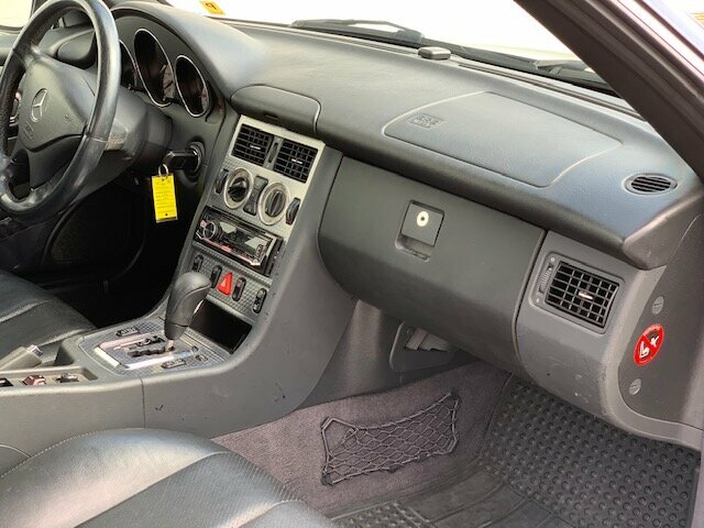 Mercedes-Benz SLK 230