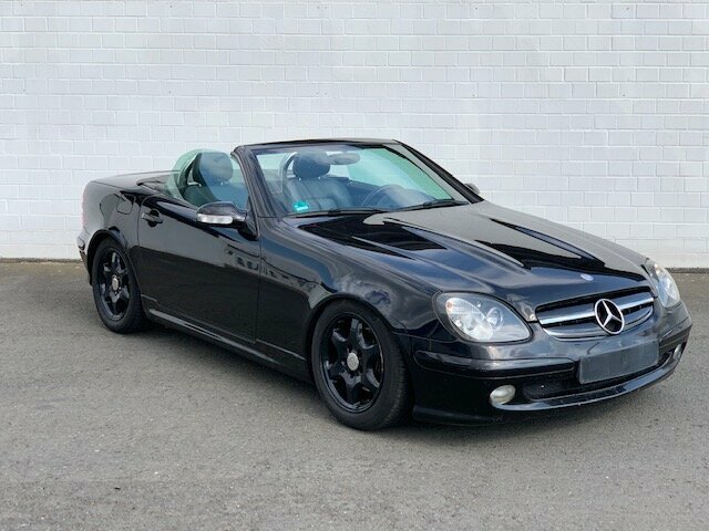 Mercedes-Benz SLK 230