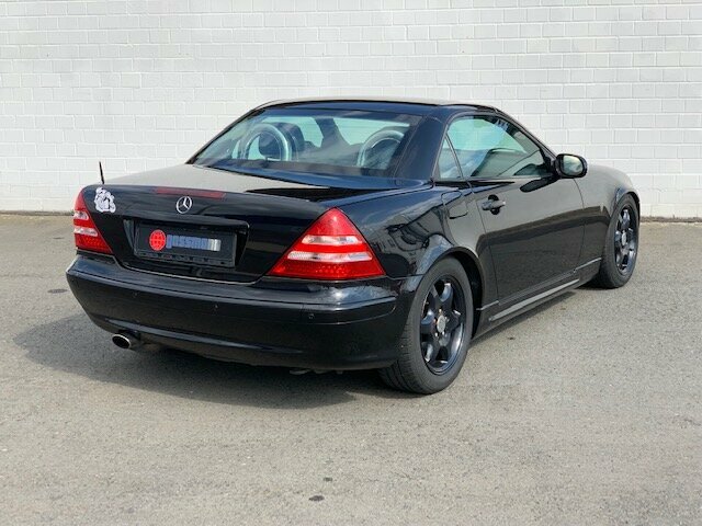 Mercedes-Benz SLK 230