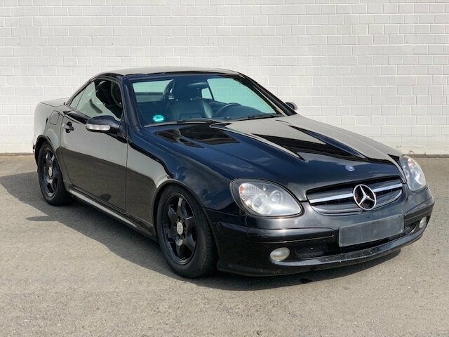Mercedes-Benz SLK 230