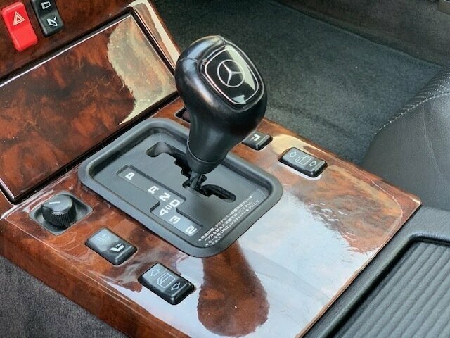 Mercedes-Benz SL 320