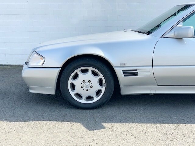 Mercedes-Benz SL 320