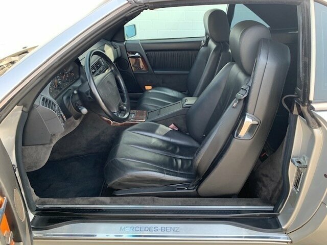 Mercedes-Benz SL 320