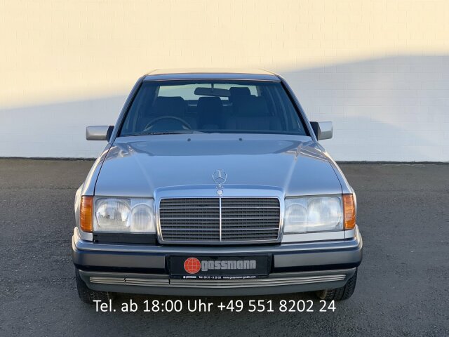 Mercedes-Benz 260
