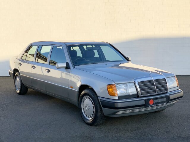 Mercedes-Benz 260