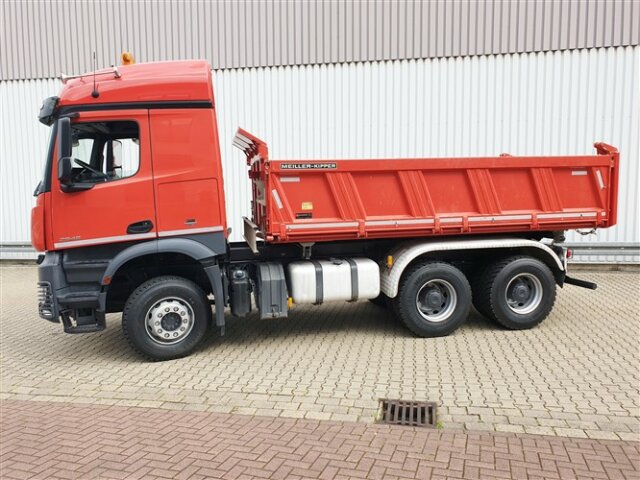 DAIMLER-BENZ Arocs