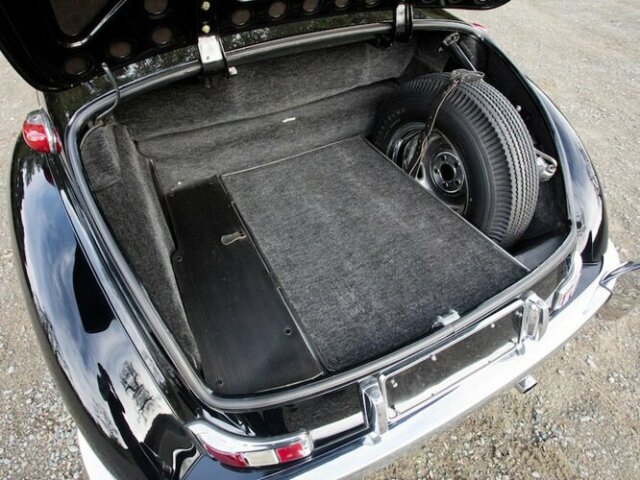 MERCEDES-BENZ 300