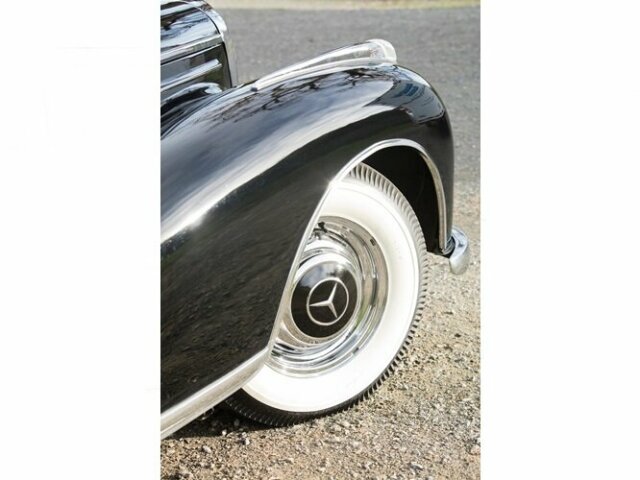 MERCEDES-BENZ 300