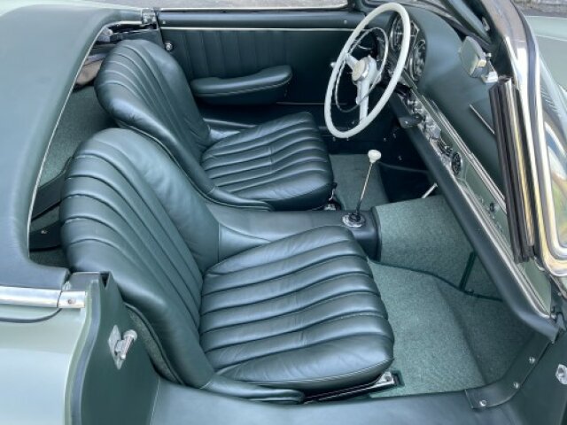 MERCEDES-BENZ 300