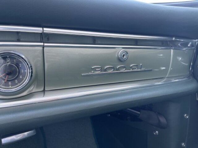 MERCEDES-BENZ 300