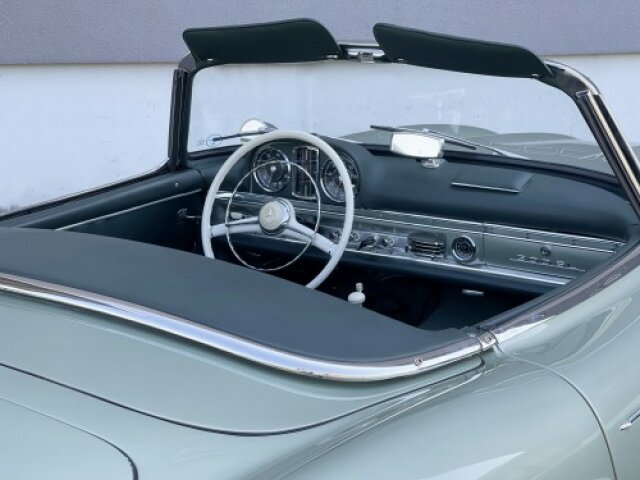 MERCEDES-BENZ 300