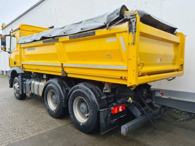 DAIMLER-BENZ Arocs