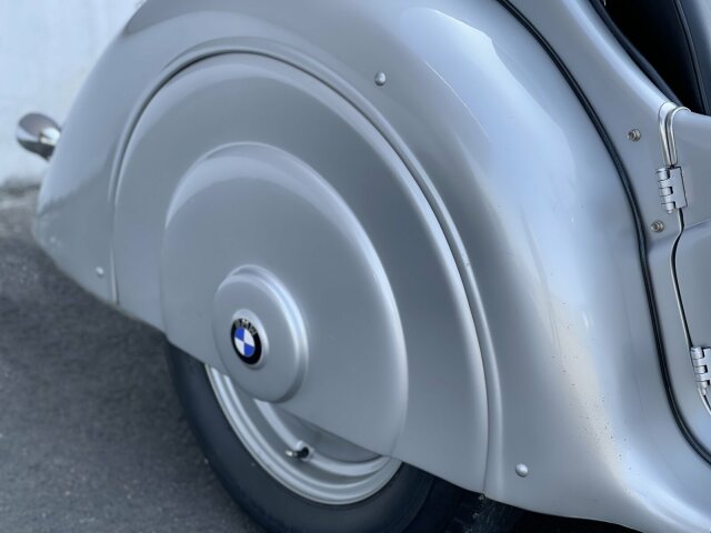 BMW 328