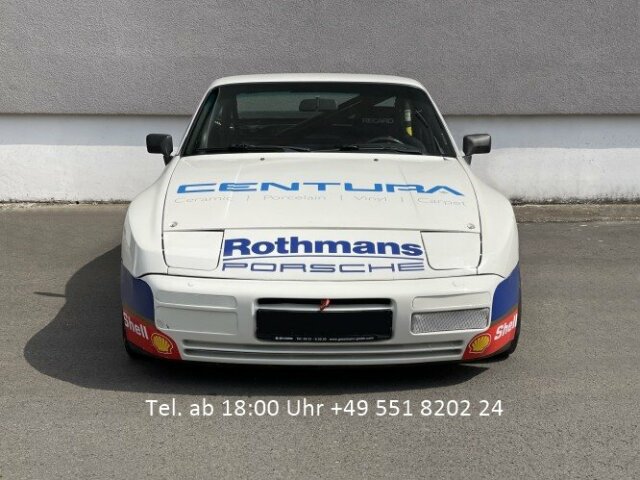 PORSCHE 944