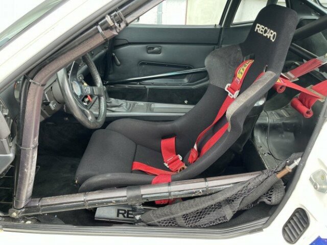 PORSCHE 944
