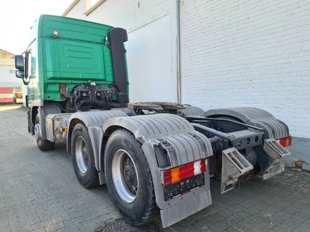DAIMLER-BENZ