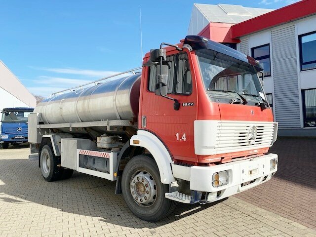 DAIMLER-BENZ -