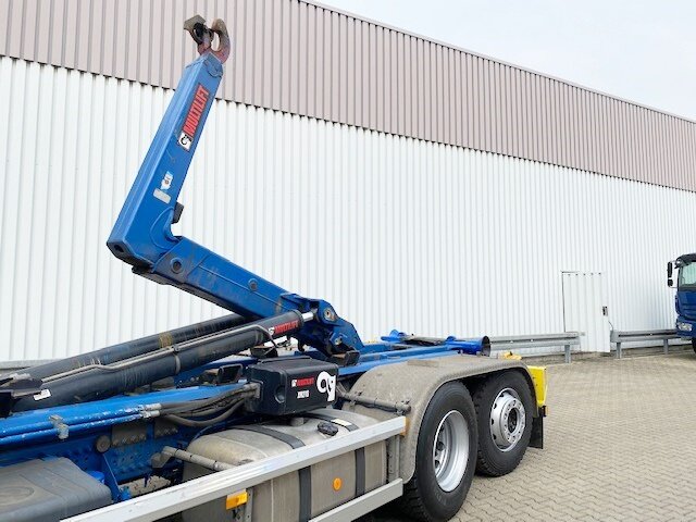 DAIMLER-BENZ Arocs