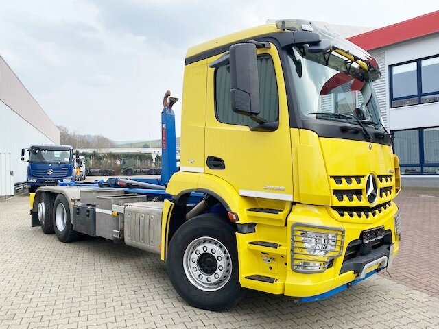 DAIMLER-BENZ Arocs