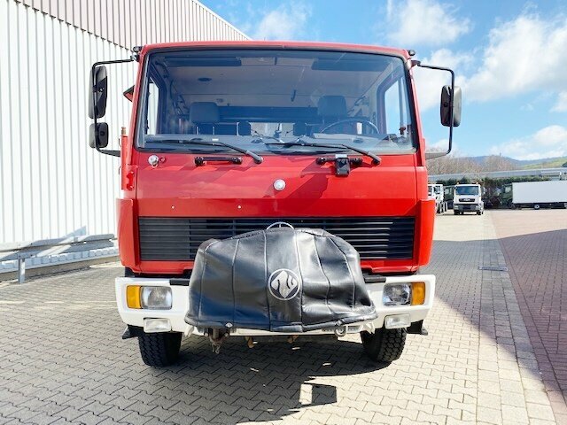 DAIMLER-BENZ -