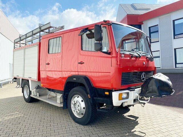 DAIMLER-BENZ -