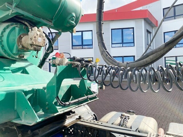 M.-MITTELTAL/LIEBHERR SAnh