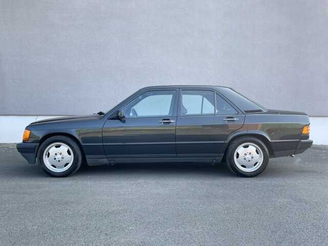 Mercedes-Benz 190 E