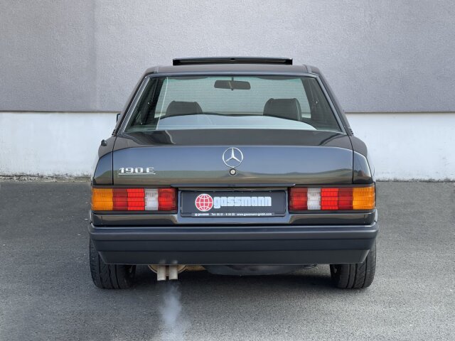 Mercedes-Benz 190 E