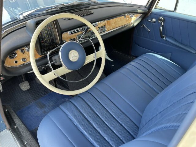 MERCEDES-BENZ 220