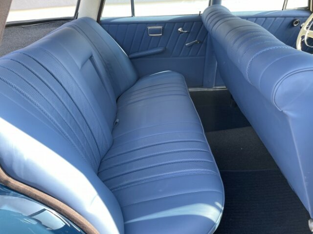 MERCEDES-BENZ 220