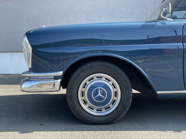 MERCEDES-BENZ 220