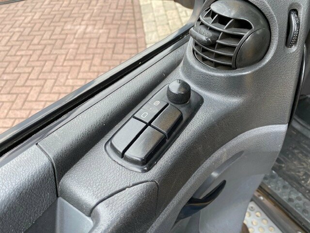 DAIMLER-BENZ Atego