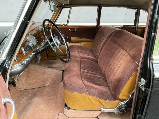 MERCEDES-BENZ 300