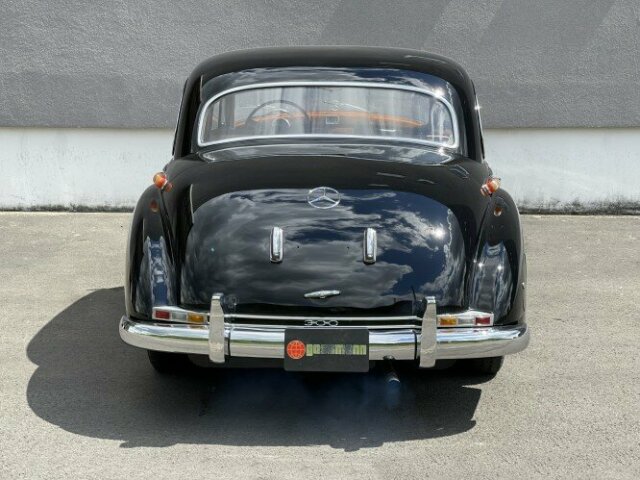 MERCEDES-BENZ 300