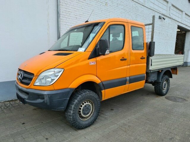 DAIMLER-BENZ Sprinter
