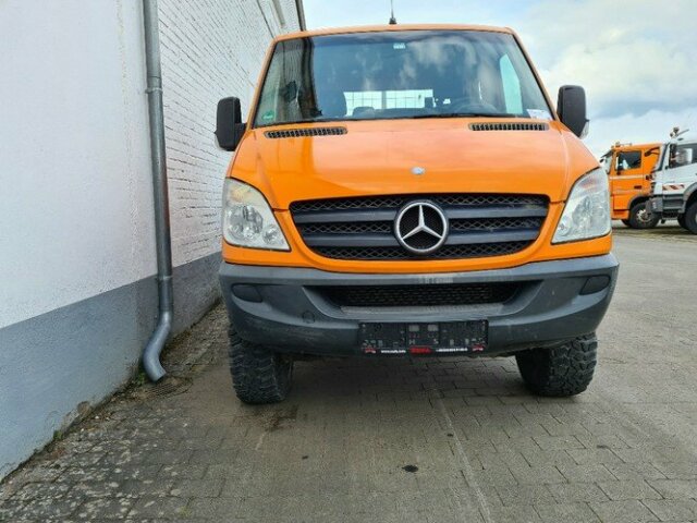DAIMLER-BENZ Sprinter