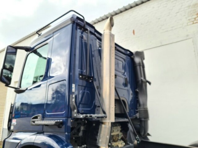 DAIMLER-BENZ Arocs