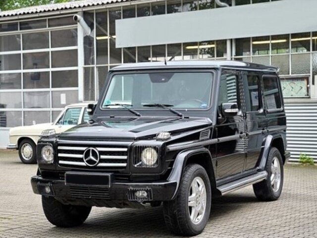 MERCEDES-BENZ G 400