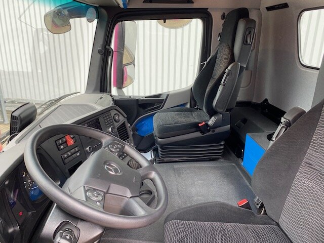 DAIMLER-BENZ Antos