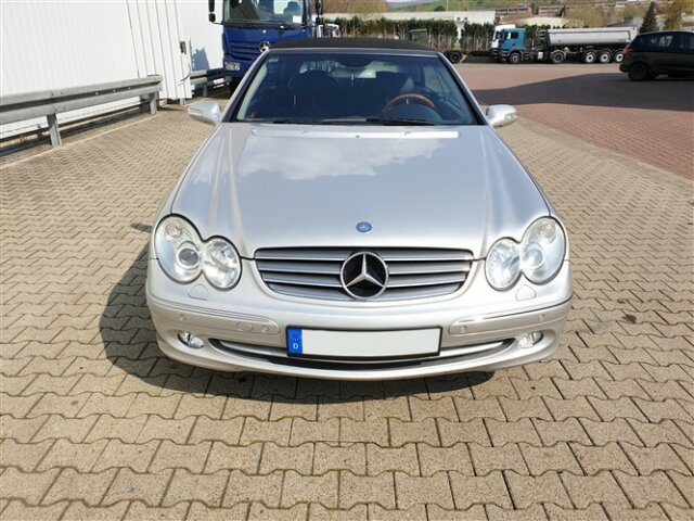MERCEDES-BENZ CLK 320