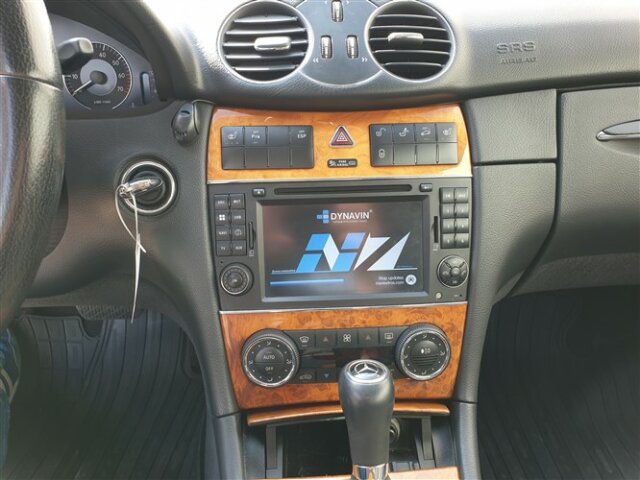MERCEDES-BENZ CLK 320