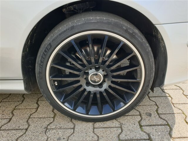 MERCEDES-BENZ CLK 320