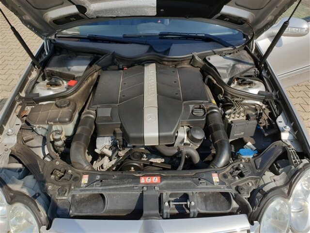 MERCEDES-BENZ CLK 320