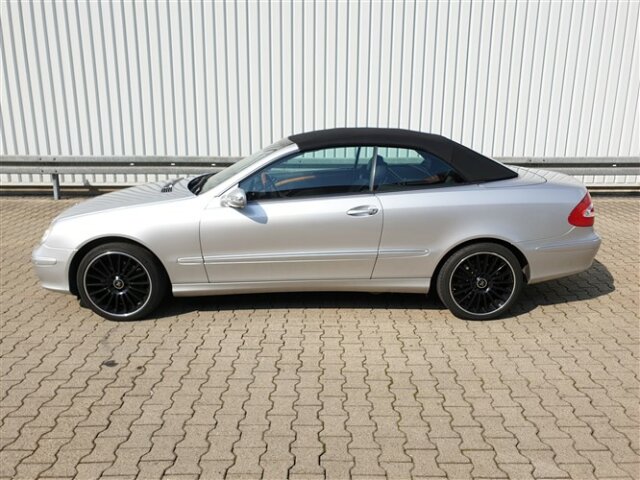 MERCEDES-BENZ CLK 320