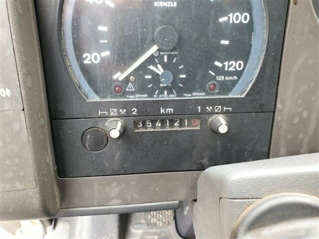 DAIMLER-BENZ -