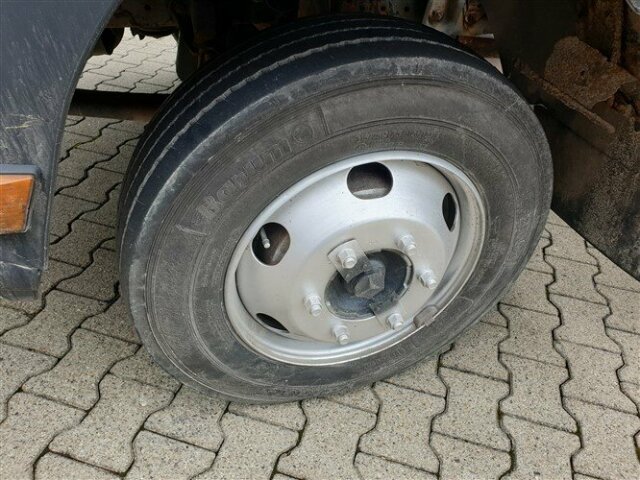 DAIMLER-BENZ -