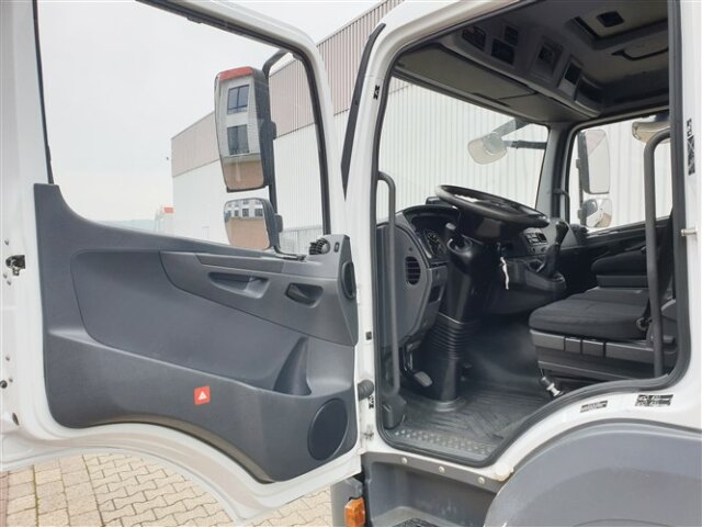 DAIMLER-BENZ Atego