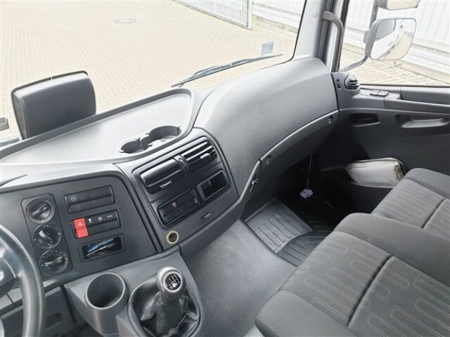DAIMLER-BENZ Atego