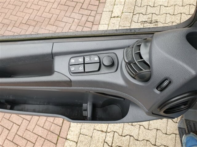 DAIMLER-BENZ Atego
